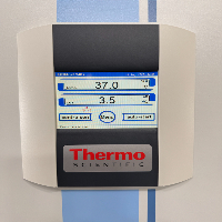 Thermo Scientific Heracell 240i Doublestack CO2 Incubator image 2